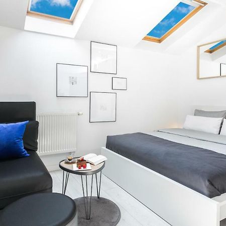 Terminal Krakow - Studio Apartments Next To The Main Square ภายนอก รูปภาพ
